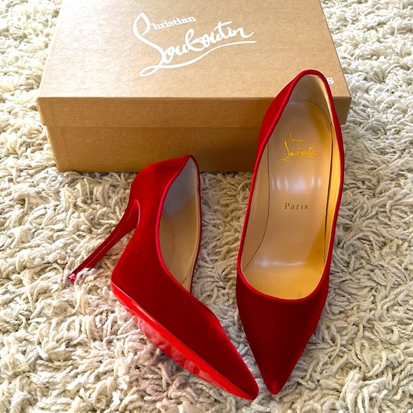 Christian Louboutin Decoltish Red Velvet Heels - Picture 3 of 14